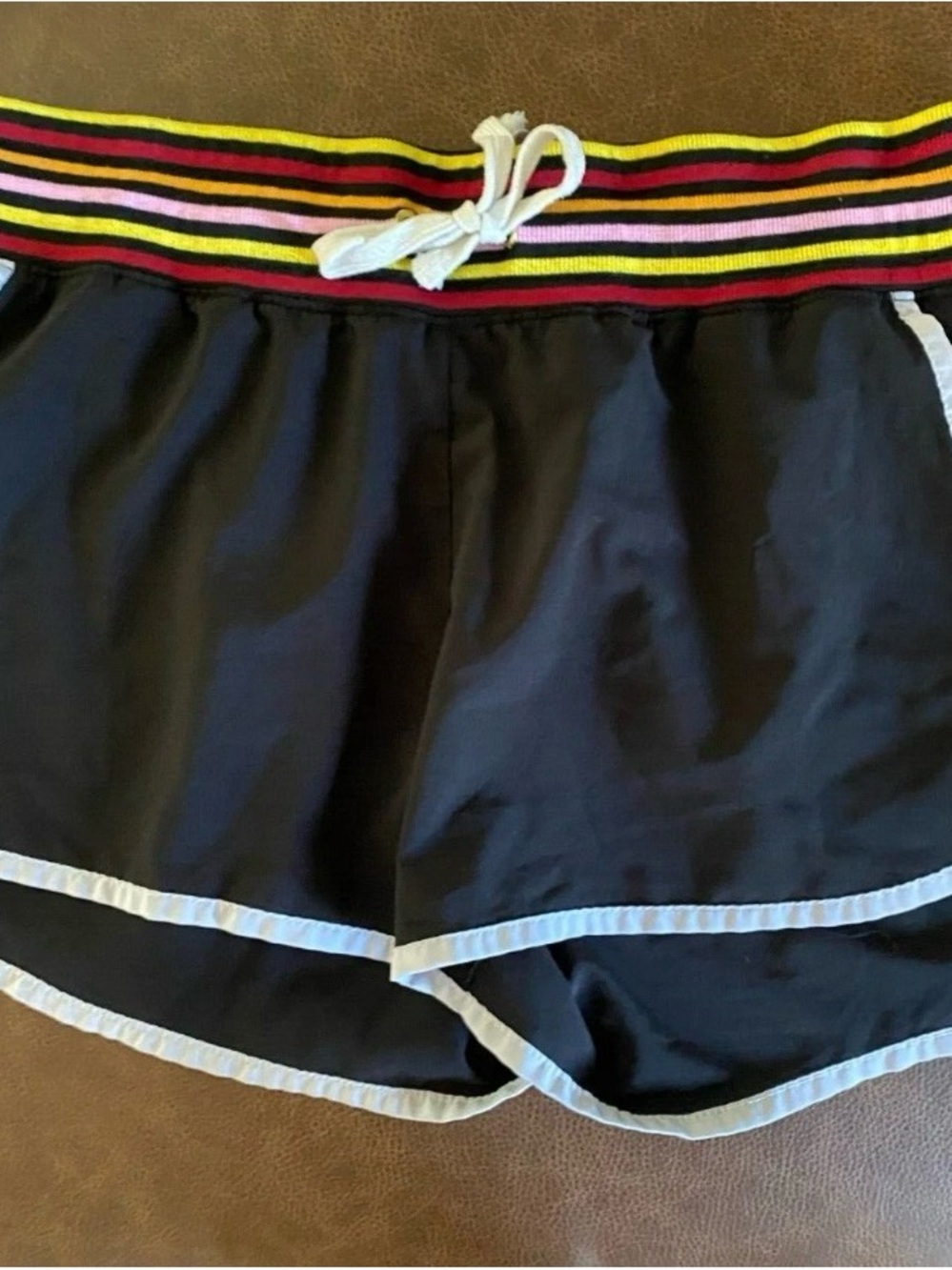 C&C California Black Athletic Shorts wMulticolor Striped Waistband Size M-004